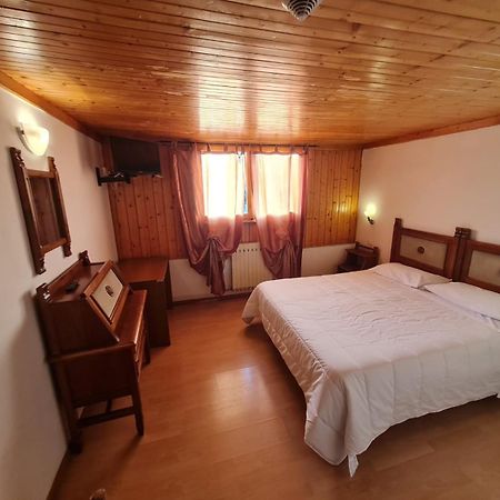 Hostel Il Pirata Cavareno Extérieur photo
